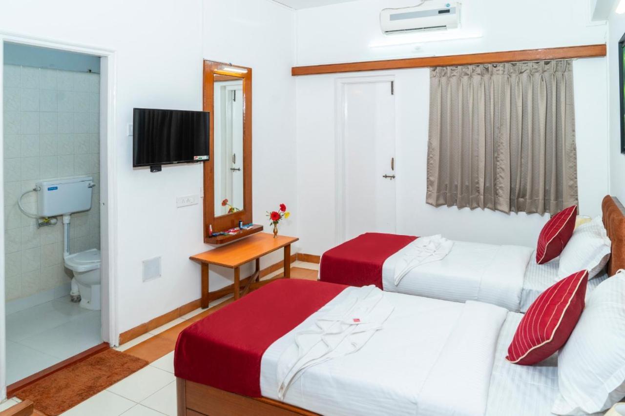 Hotel Green Field Сатара Экстерьер фото