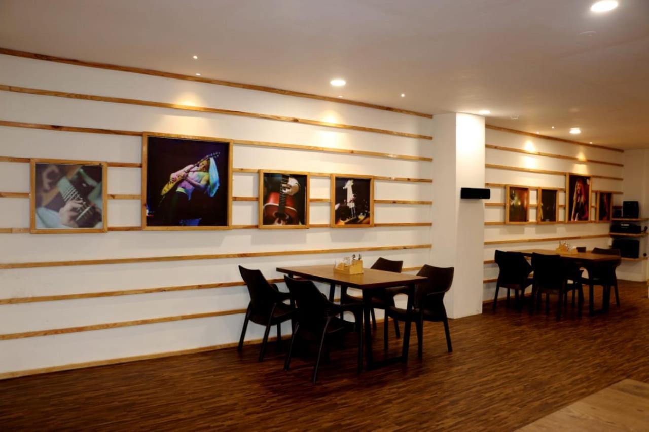 Hotel Green Field Сатара Экстерьер фото