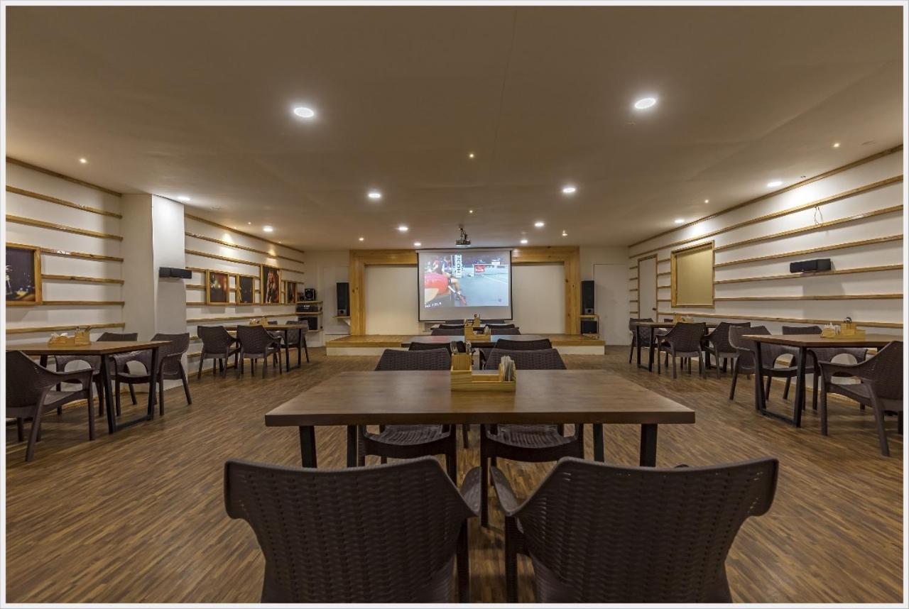 Hotel Green Field Сатара Экстерьер фото