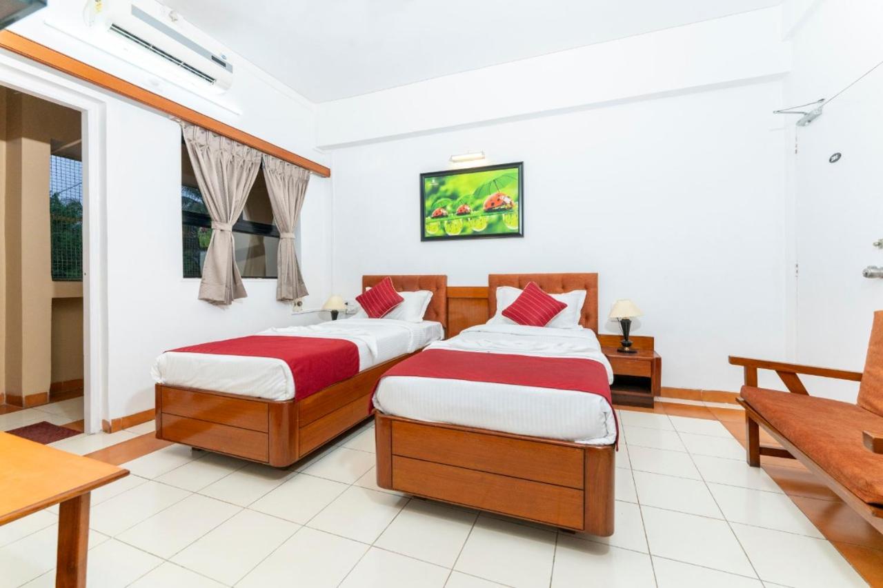 Hotel Green Field Сатара Экстерьер фото